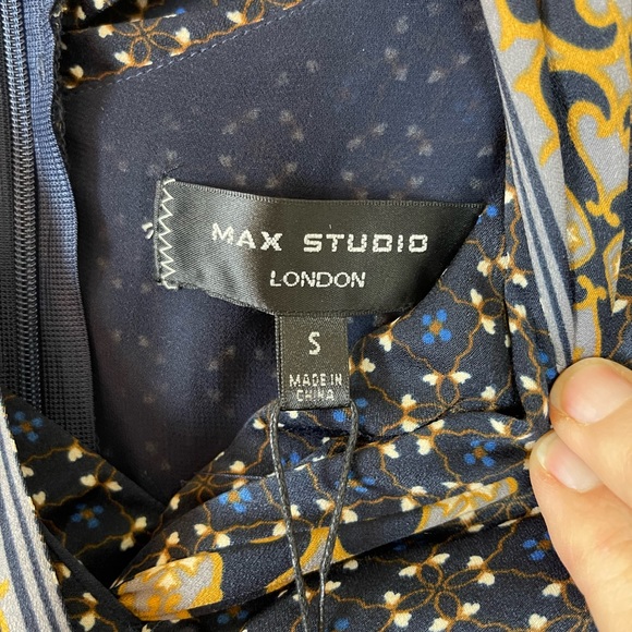 NWT Max Studio Geometric Dress Long Sleeves Size S - Picture 6 of 10